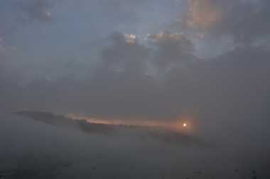 09 October 2021 - 07-48-59

------------
Sunrise over Kingswear through mist